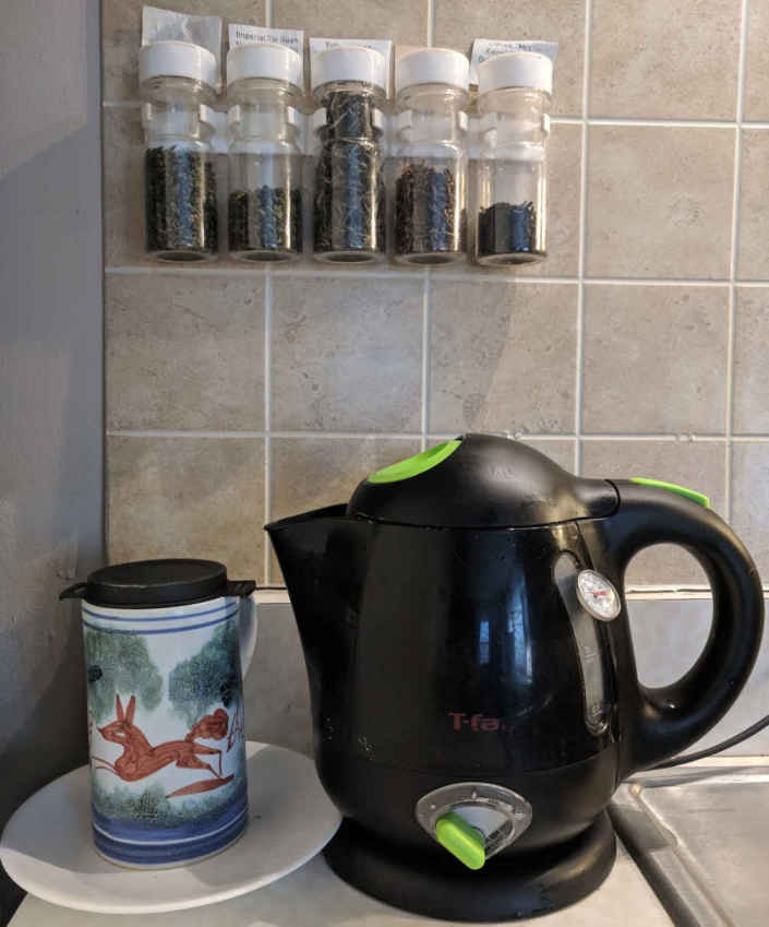 https://gwern.net/doc/tea/2018-11-29-gwern-tea-kettle-nook.jpg